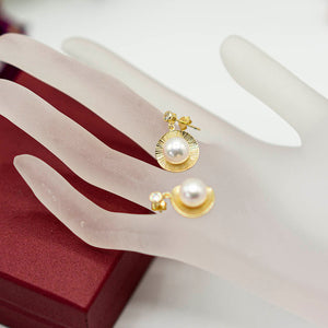 18ct Gold Vermeil Pearl Earrings