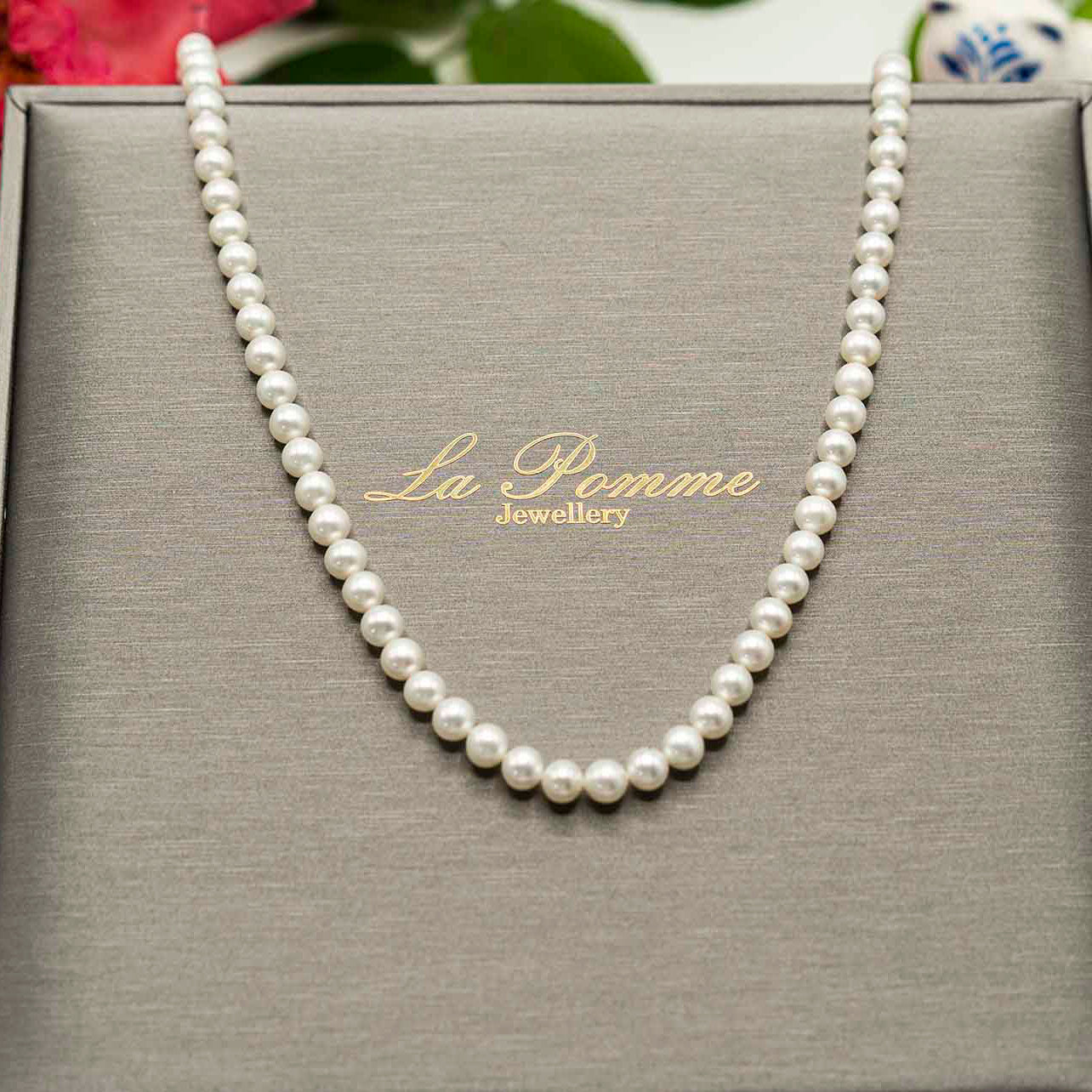 Hand-braided Classic Pearl Necklace With Gold Clasp