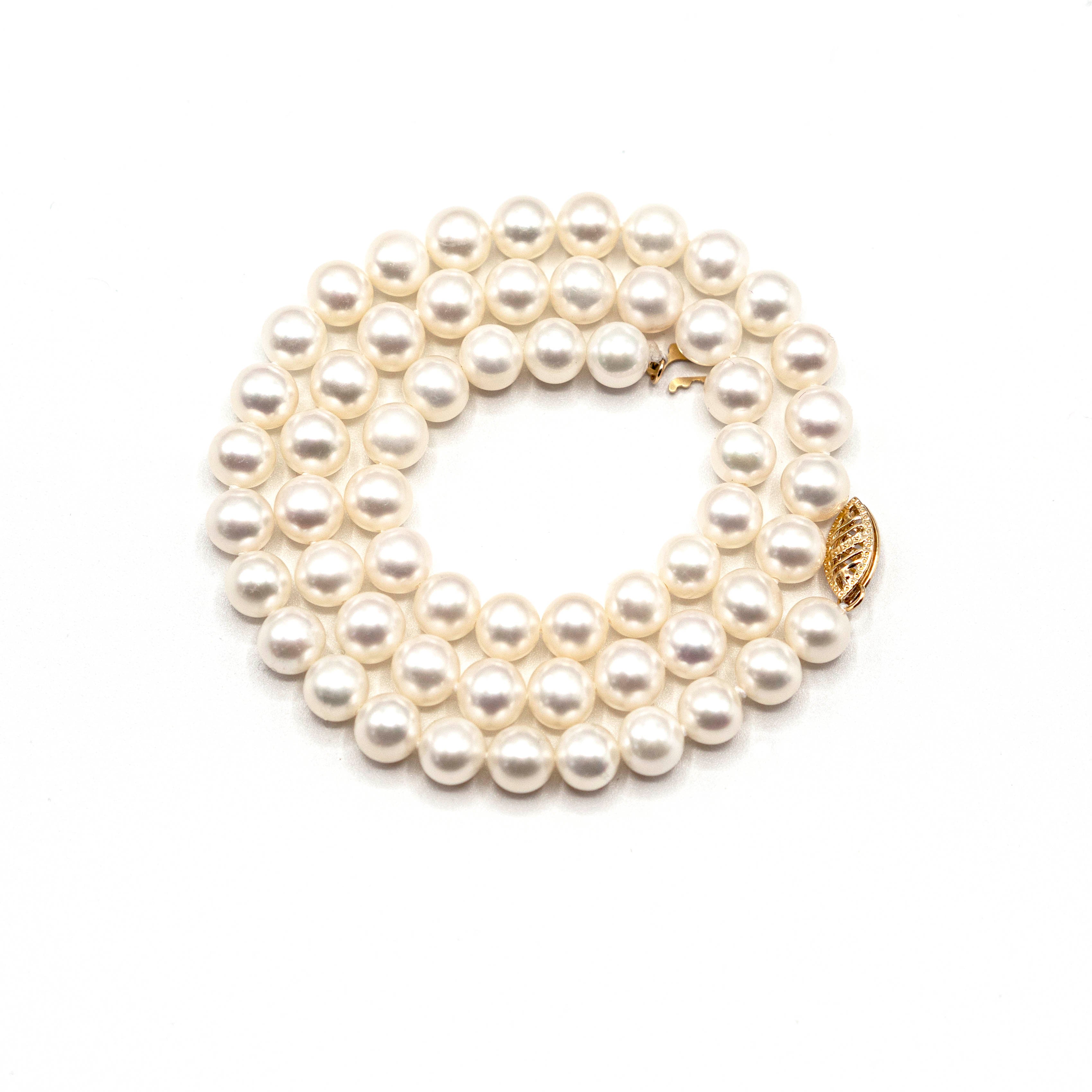 Hand-braided Classic Pearl Necklace With Gold Clasp