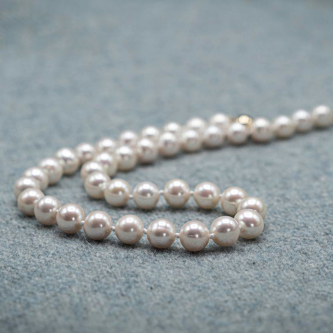 Hand-braided Classic Pearl Necklace With Gold Clasp