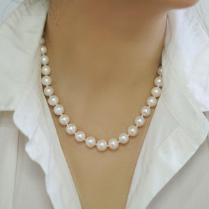 Hand-braided Classic Pearl Necklace With Gold Clasp